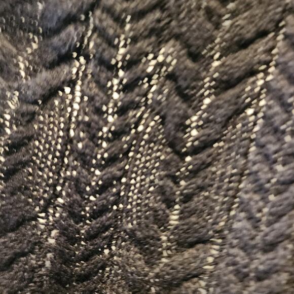 Forever 21 Bkack One Shoulder Cable Knit Sweater Trendy Sweater Size M - Picture 7 of 7